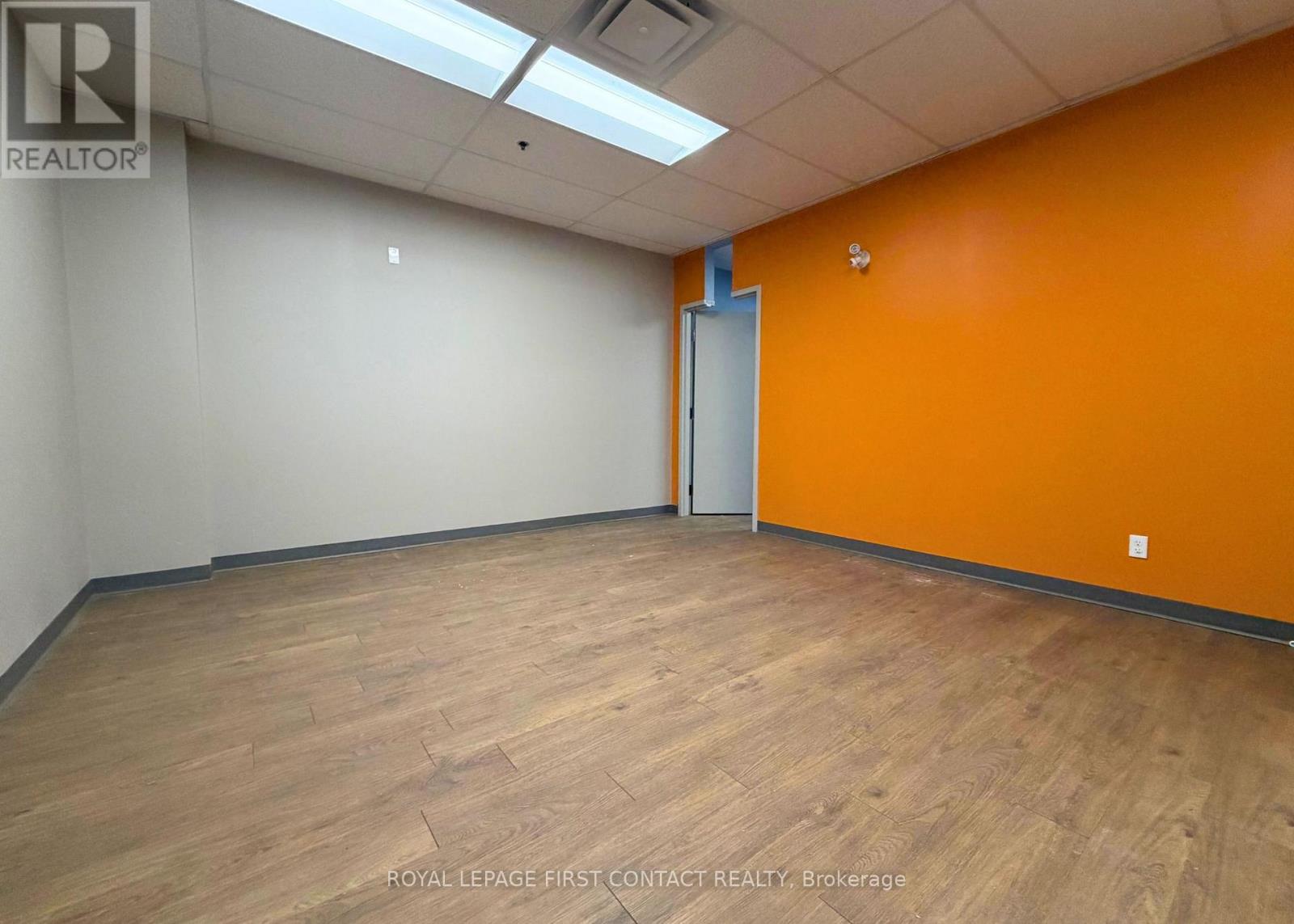 103 - 11 Lakeside Terrace, Barrie, Ontario  L4M 0H9 - Photo 11 - S12662568