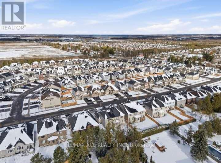 39 Connolly Road, Kawartha Lakes (Lindsay), Ontario  K9V 5H5 - Photo 29 - X12769996