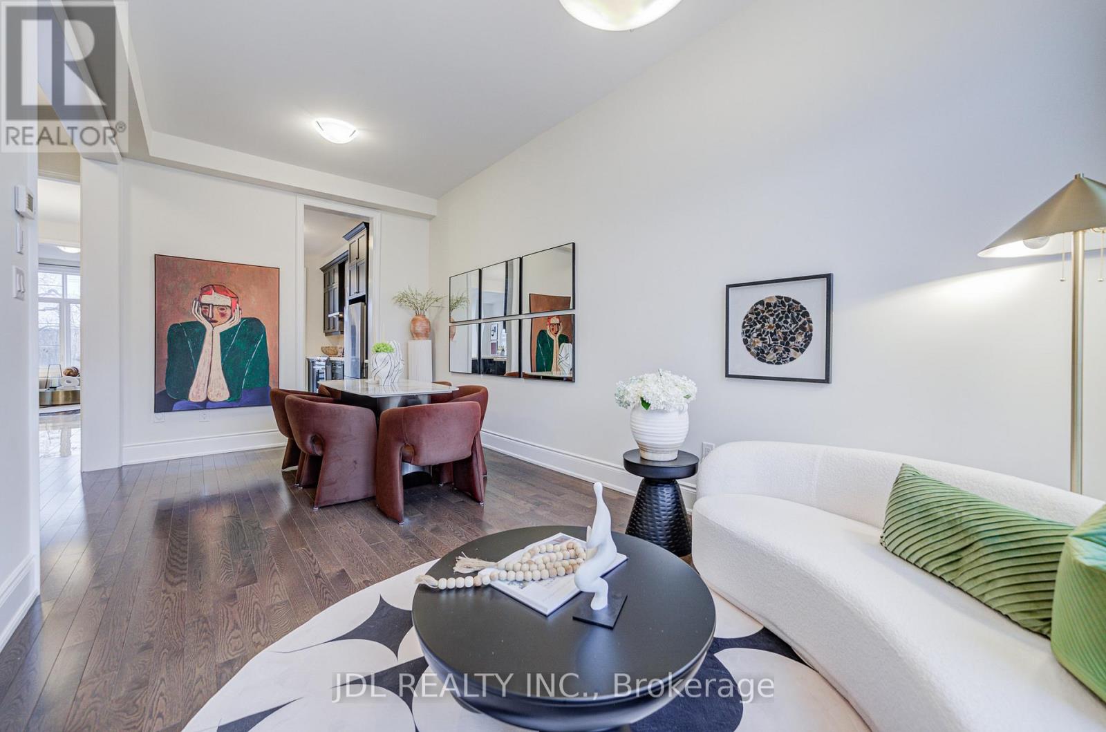 94 Carrville Woods Circle, Vaughan, Ontario  L6A 4Z6 - Photo 14 - N12787214