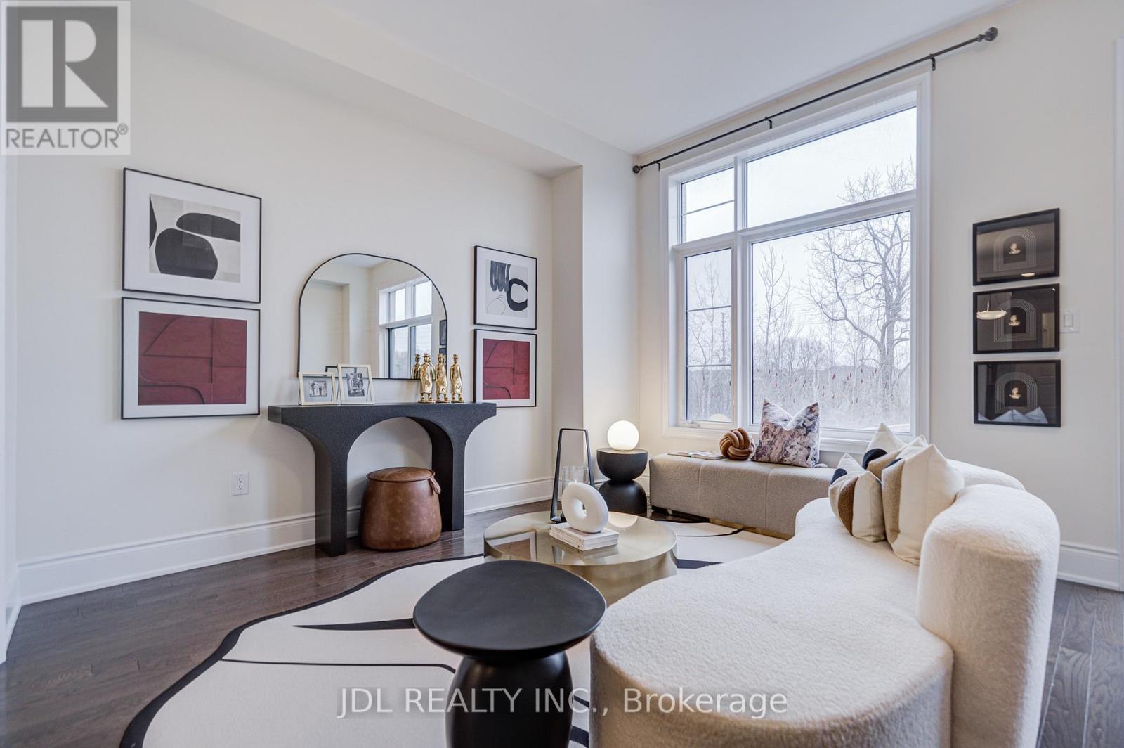 94 Carrville Woods Circle, Vaughan, Ontario  L6A 4Z6 - Photo 27 - N12787214