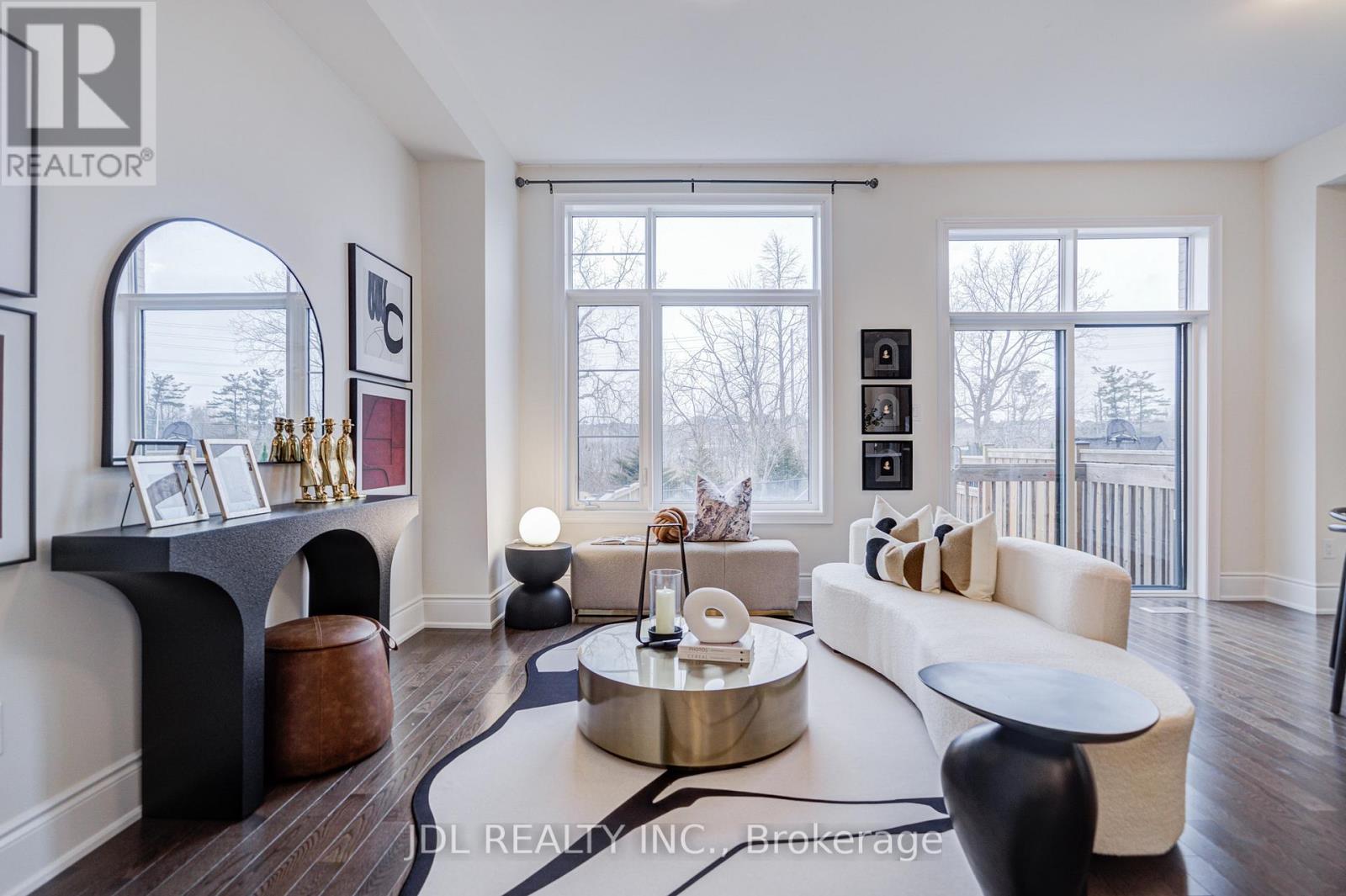 94 Carrville Woods Circle, Vaughan, Ontario  L6A 4Z6 - Photo 29 - N12787214