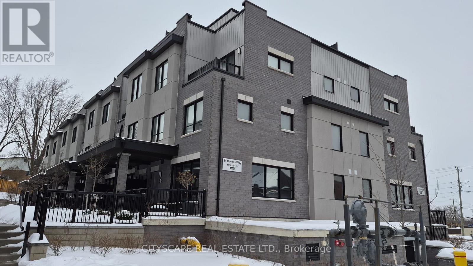 13 - 11 BAYNES WAY, Bradford West Gwillimbury, Ontario