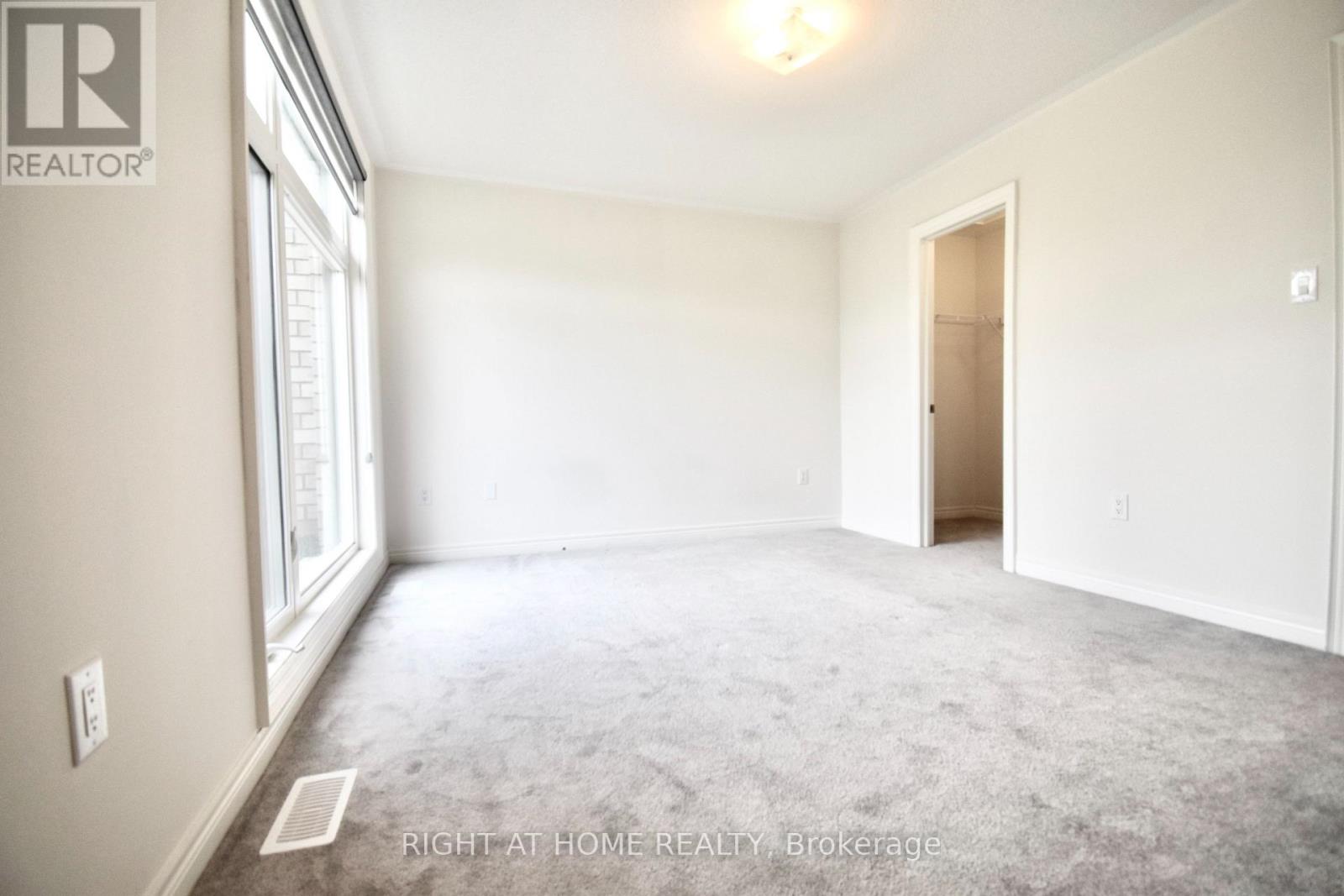 37 Queenpost Drive, Brampton, Ontario  L6Y 6L2 - Photo 19 - W12787230