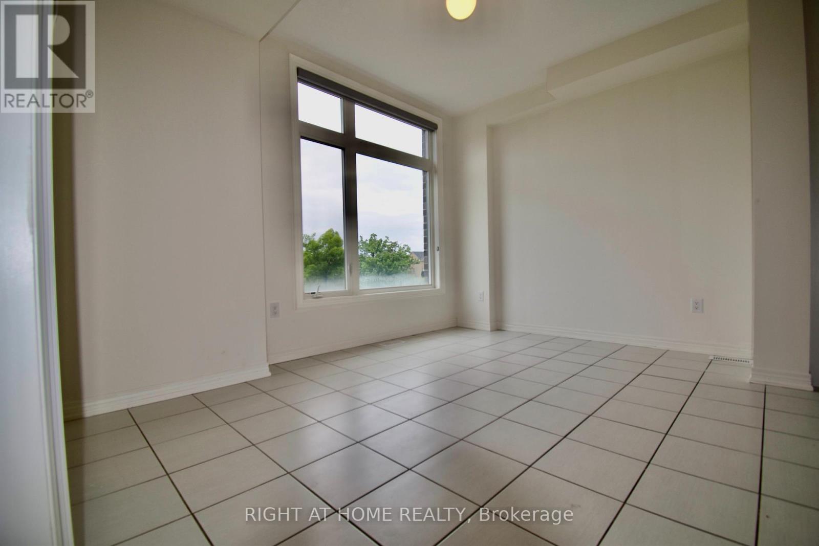 37 Queenpost Drive, Brampton, Ontario  L6Y 6L2 - Photo 7 - W12787230