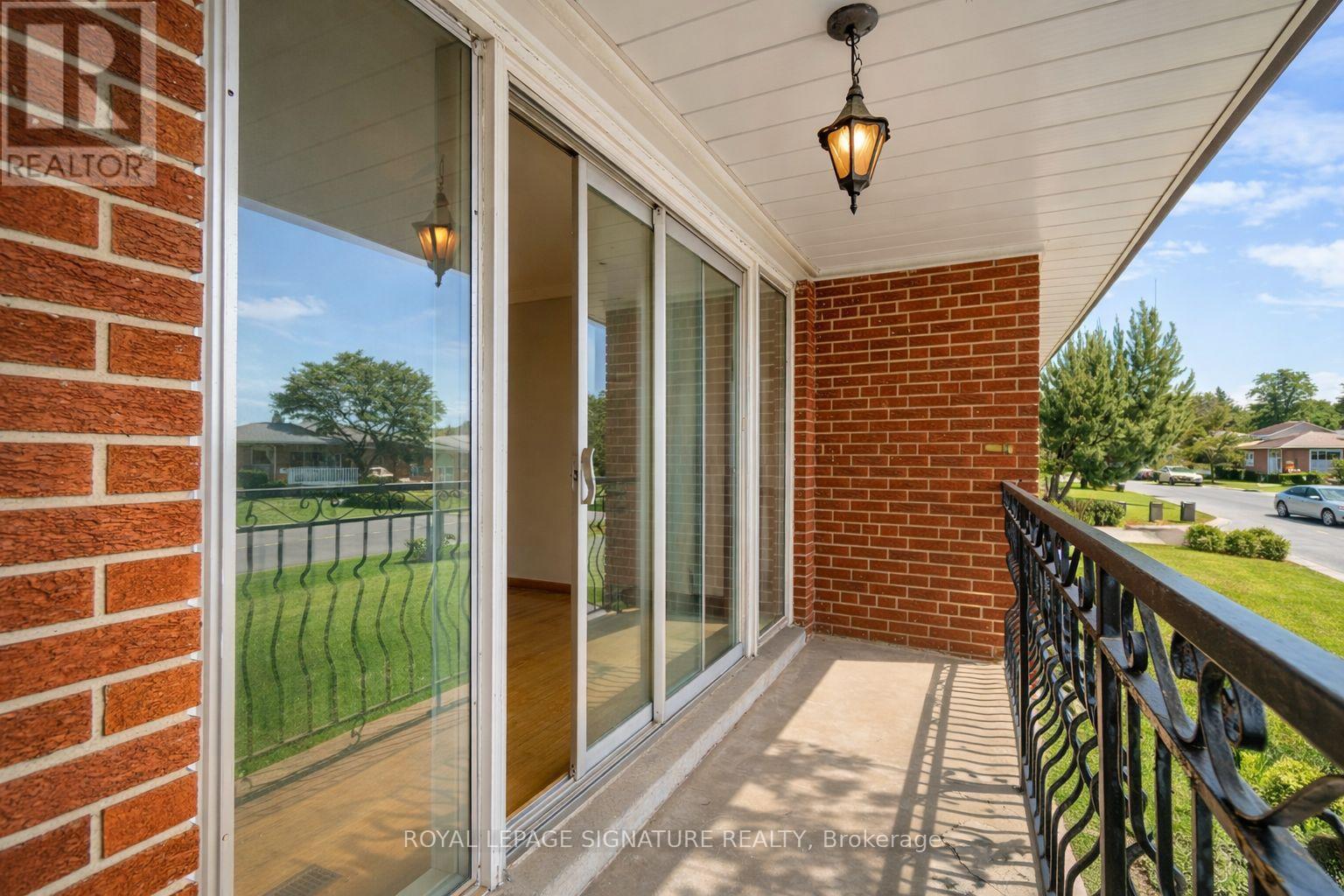 163 Milady Road, Toronto, Ontario  M9L 2J1 - Photo 23 - W12787236