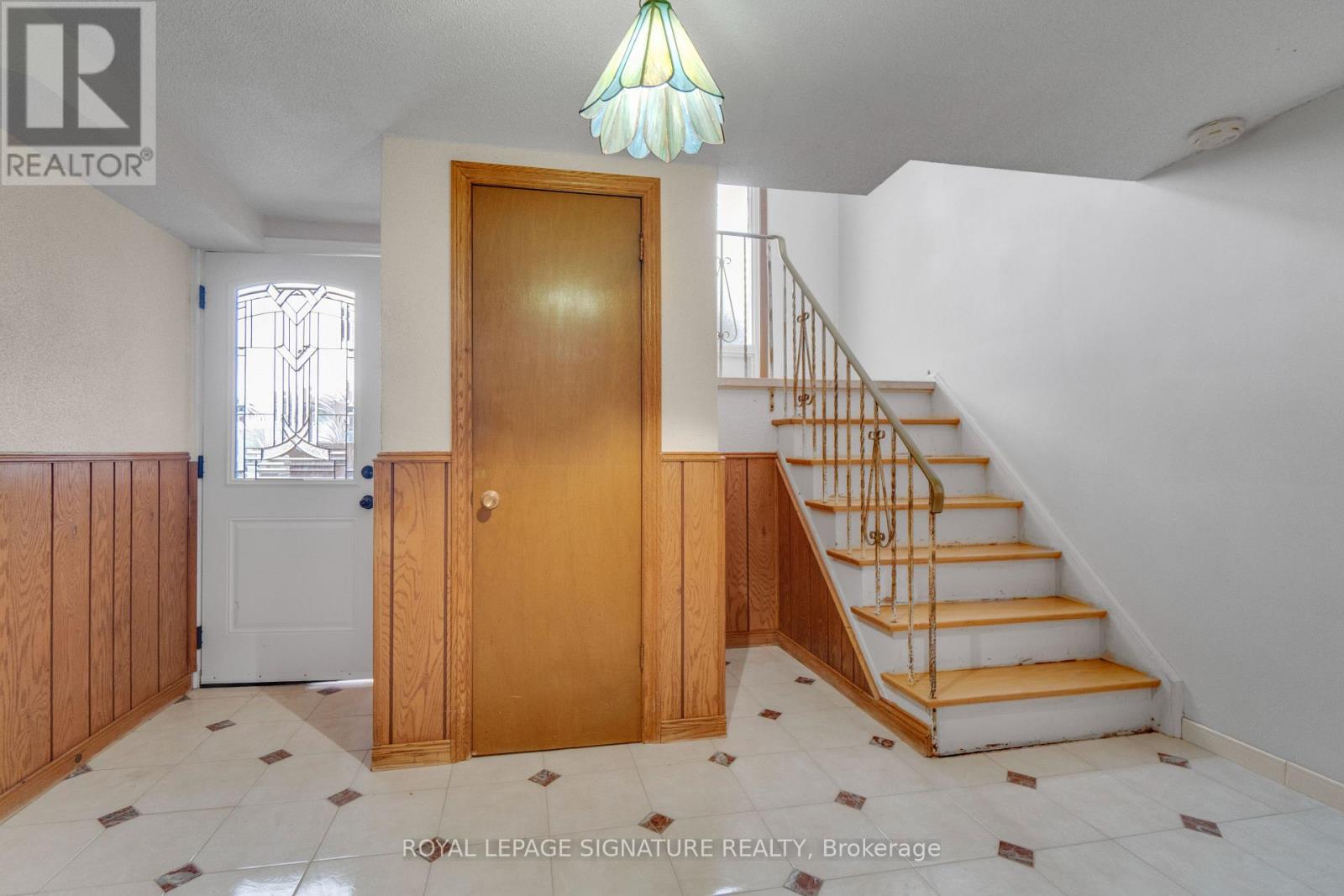 163 Milady Road, Toronto, Ontario  M9L 2J1 - Photo 25 - W12787236