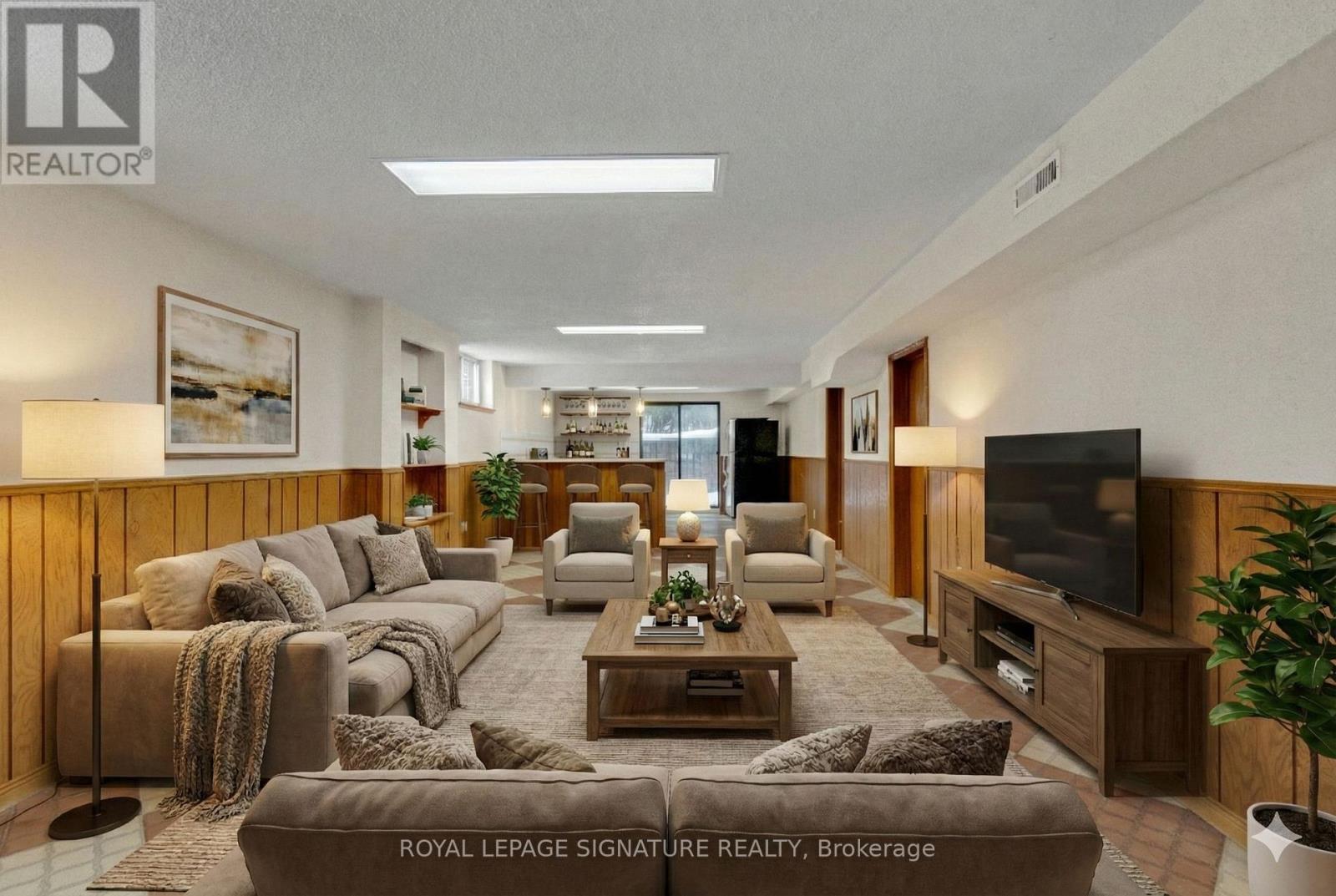 163 Milady Road, Toronto, Ontario  M9L 2J1 - Photo 27 - W12787236