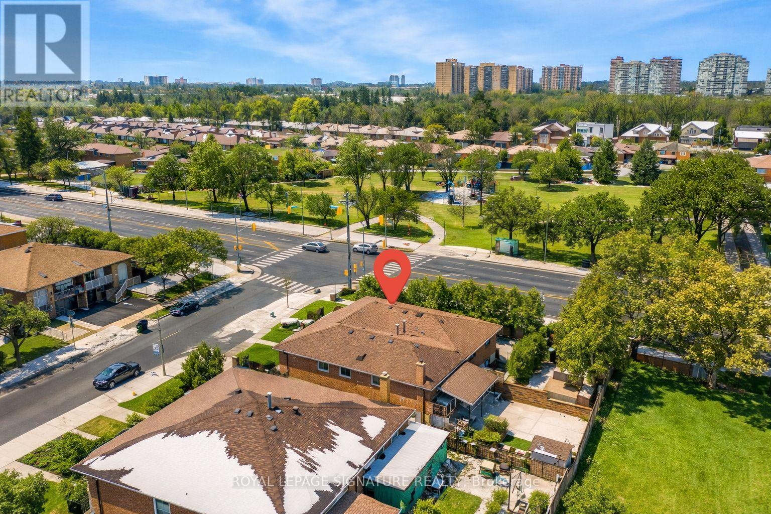 163 Milady Road, Toronto, Ontario  M9L 2J1 - Photo 46 - W12787236