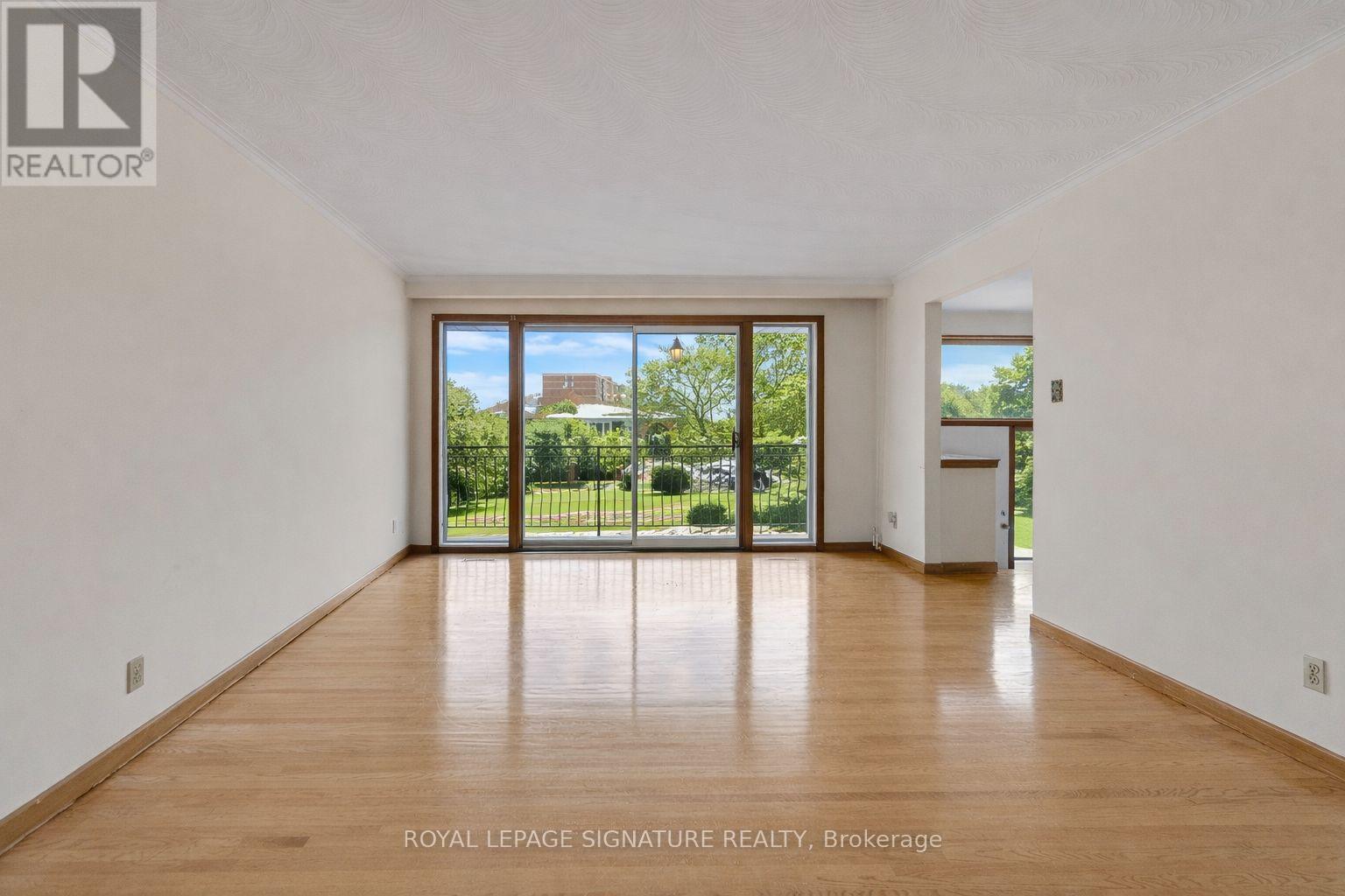 163 Milady Road, Toronto, Ontario  M9L 2J1 - Photo 5 - W12787236