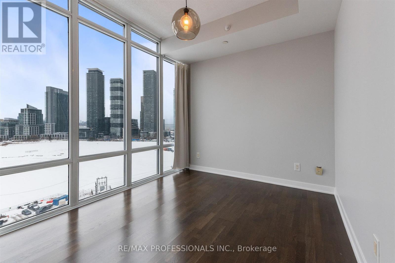 1511 - 90 Park Lawn Road, Toronto, Ontario  M8Y 0B6 - Photo 13 - W12787252