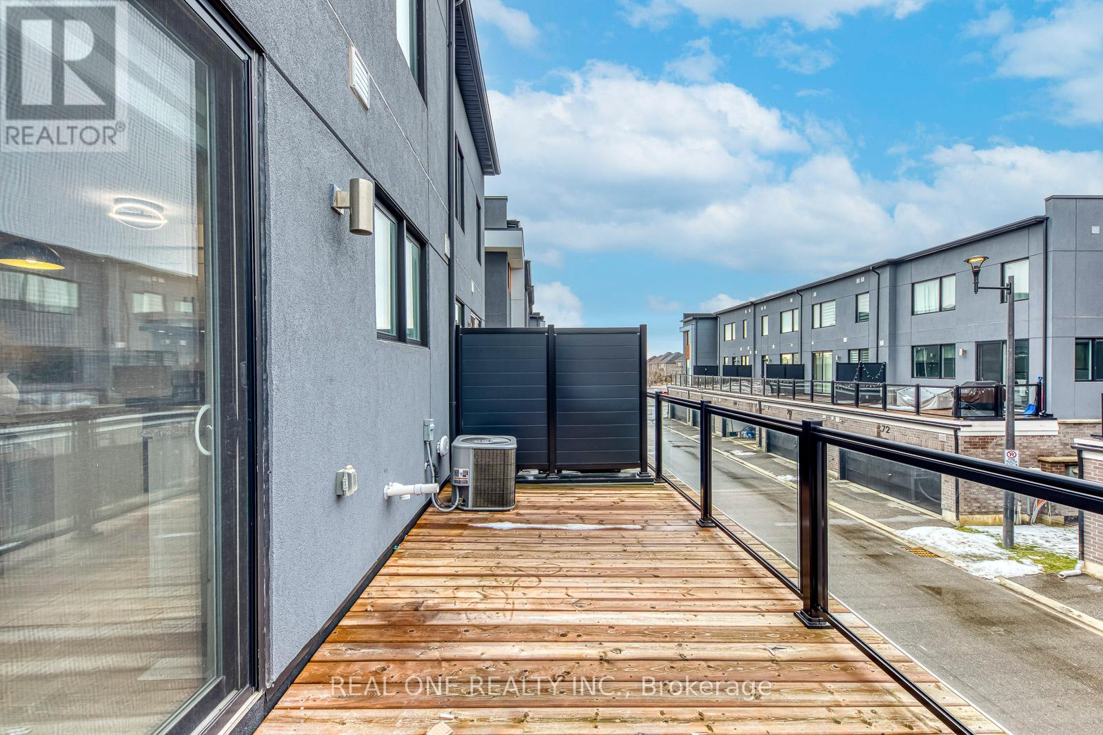 99 Grovewood Common, Oakville, Ontario  L6H 0X4 - Photo 19 - W12787290