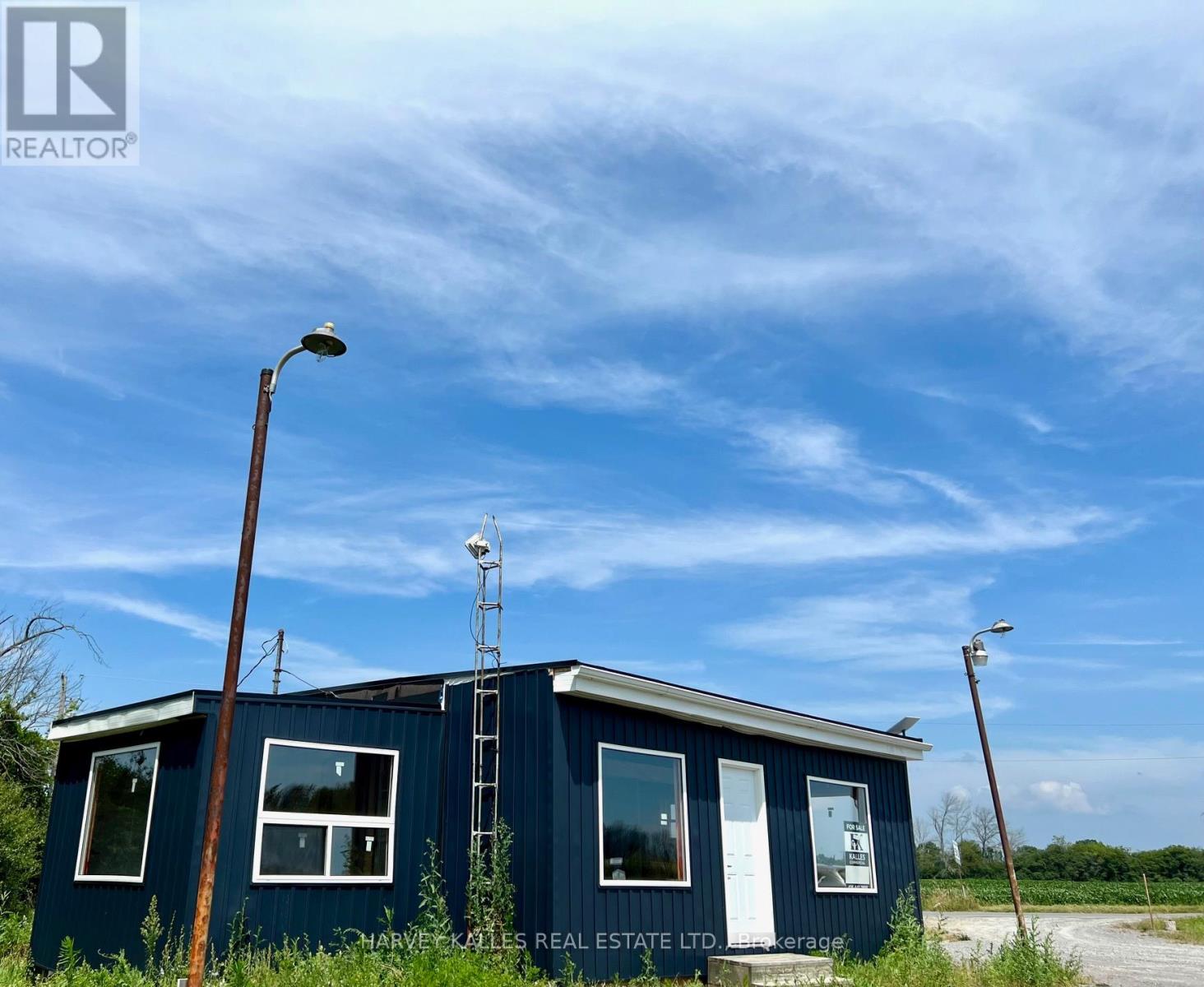 11 Melville Road, Prince Edward County, Ontario  K0K 1T0 - Photo 3 - X12373016