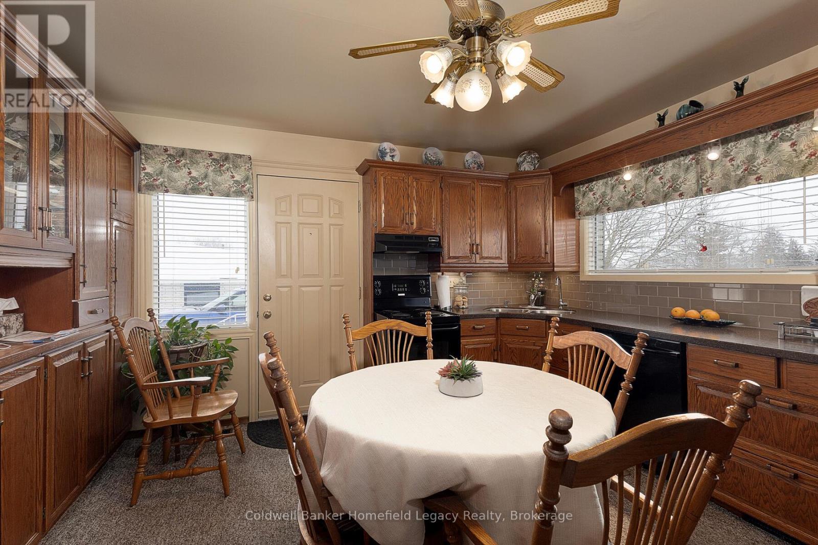 94 William Street N, St. Marys, Ontario  N4X 1B8 - Photo 9 - X12771056