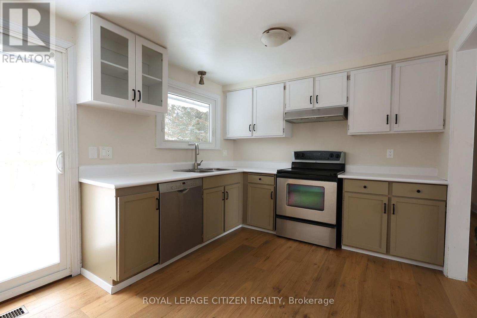 82 Steffler Drive, Guelph, Ontario  N1G 3J9 - Photo 7 - X12787222