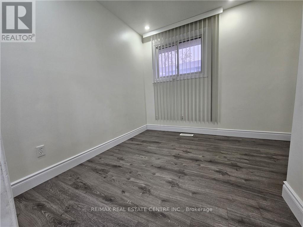 Upper - 6 Patience Crescent, London South, Ontario  N6E 2K9 - Photo 11 - X12787272