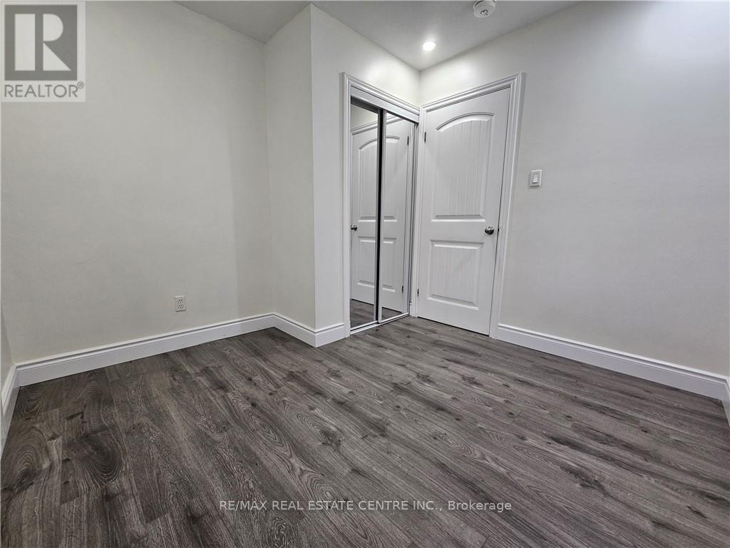 Upper - 6 Patience Crescent, London South, Ontario  N6E 2K9 - Photo 12 - X12787272