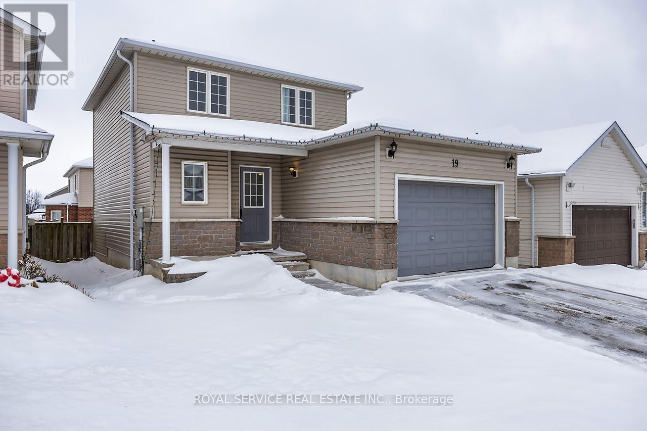 19 Brooking Street, Clarington, Ontario  L1C 5J3 - Photo 1 - E12787342