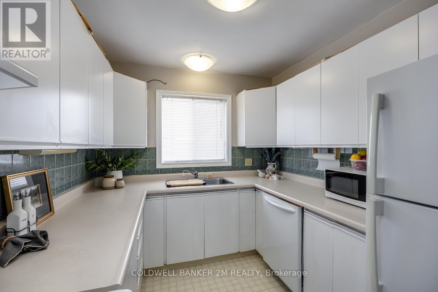 63 Lori Boulevard, Kawartha Lakes, Ontario  K9V 6B7 - Photo 8 - X12787432