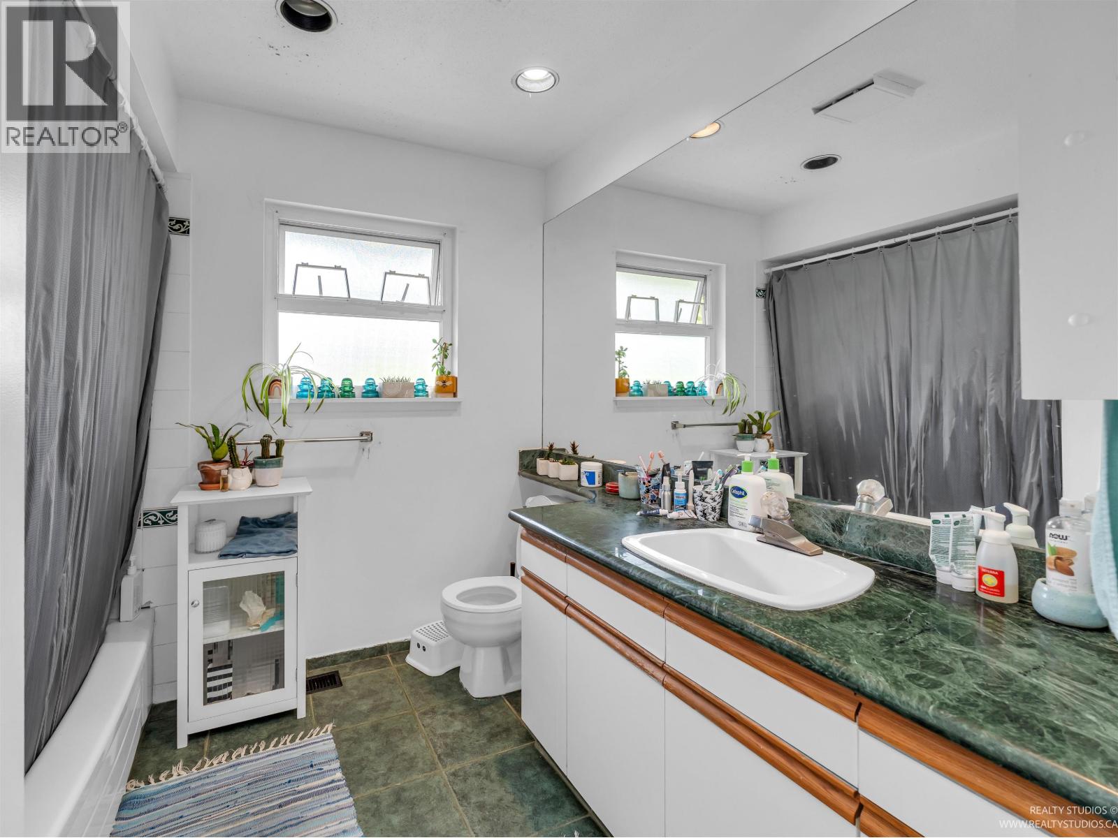 4865 11a Avenue, Delta, British Columbia  V4M 1Z5 - Photo 13 - R3087475