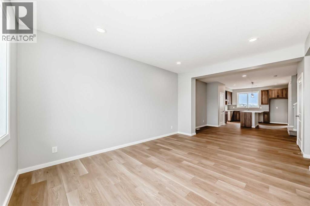 92 Creekside Rise Sw, Calgary, Alberta  T2X 6G8 - Photo 9 - A2278705