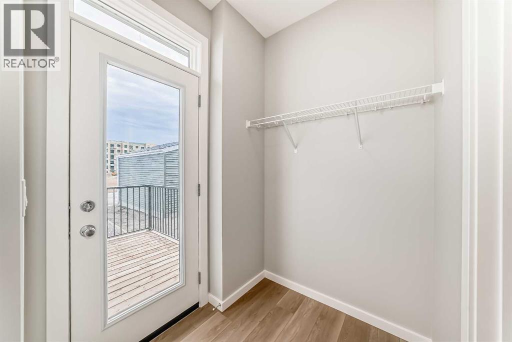 92 Creekside Rise Sw, Calgary, Alberta  T2X 6G8 - Photo 18 - A2278705