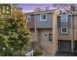 1464 CREDIT WOODLANDS COURT, Mississauga, Ontario