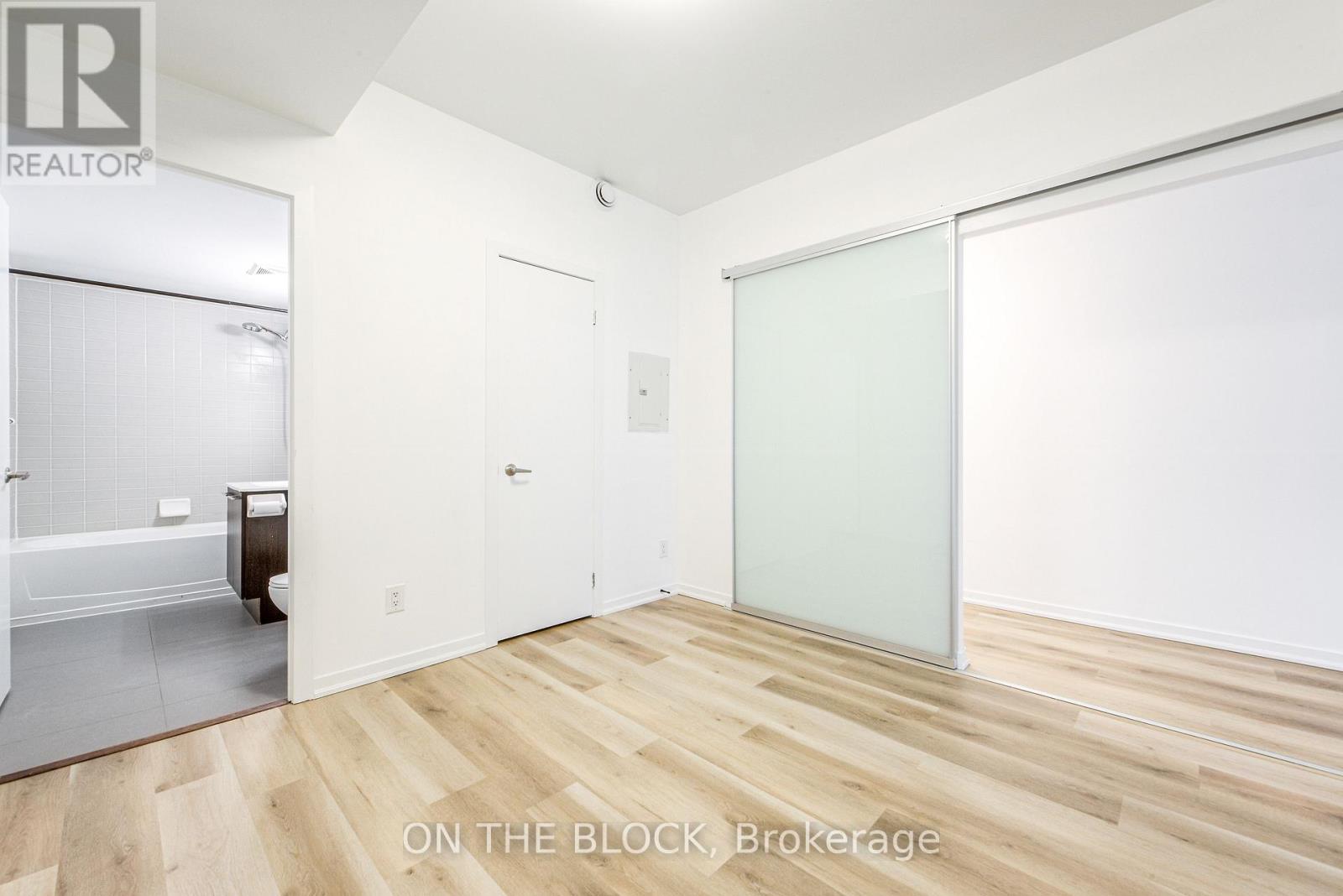 302 - 38 Joe Shuster Way, Toronto, Ontario  M6K 0A5 - Photo 16 - W12783868