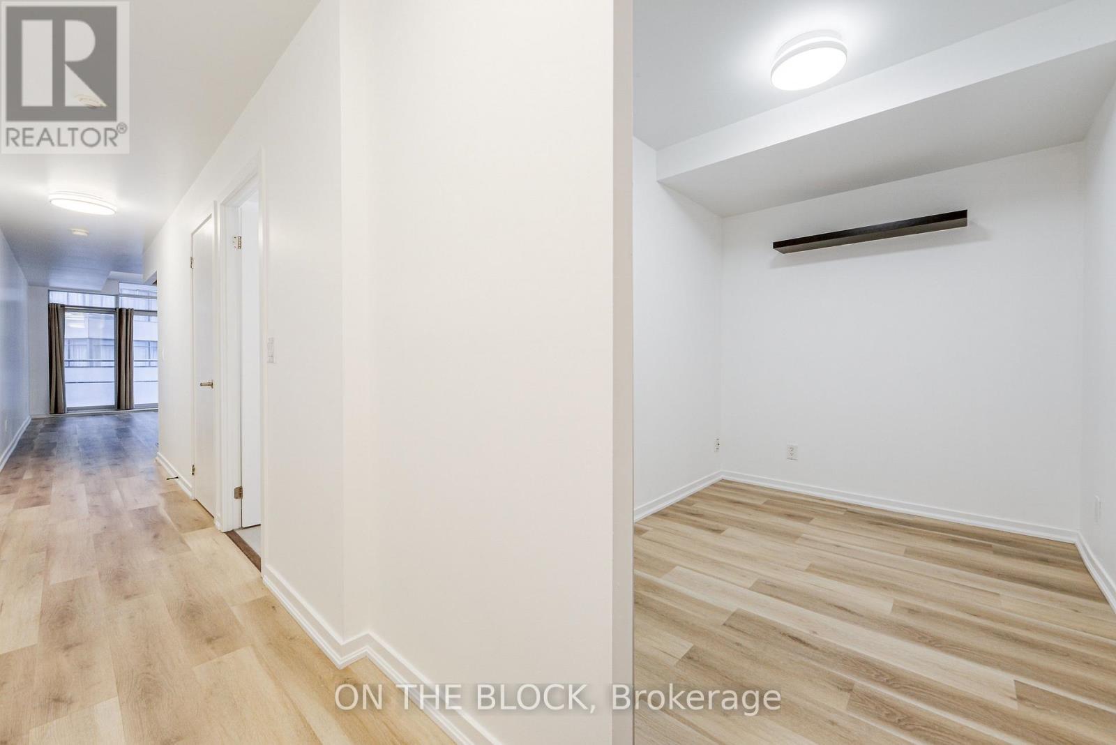 302 - 38 Joe Shuster Way, Toronto, Ontario  M6K 0A5 - Photo 21 - W12783868