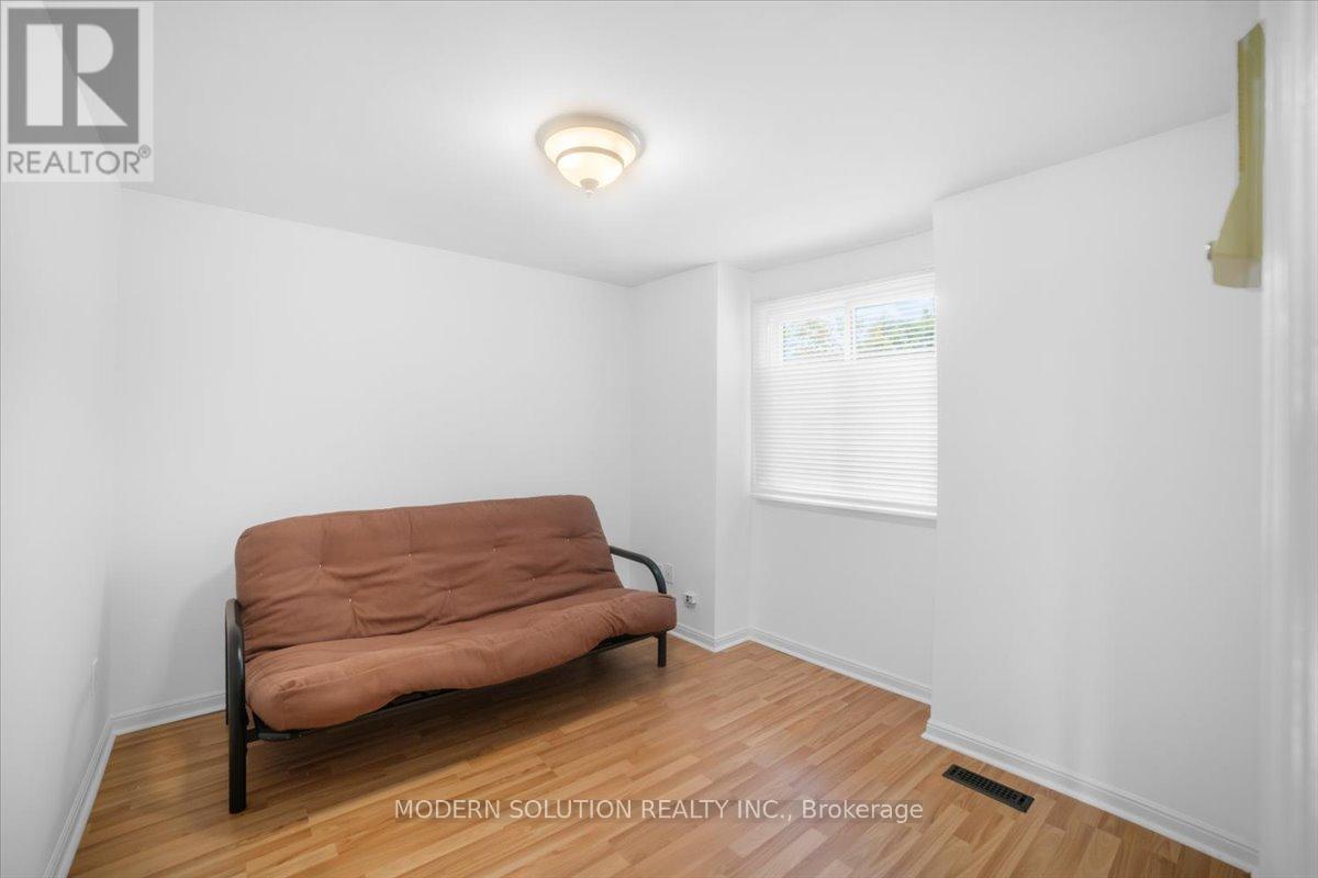 1464 Credit Woodlands Court, Mississauga, Ontario  L5C 3J5 - Photo 21 - W12702186