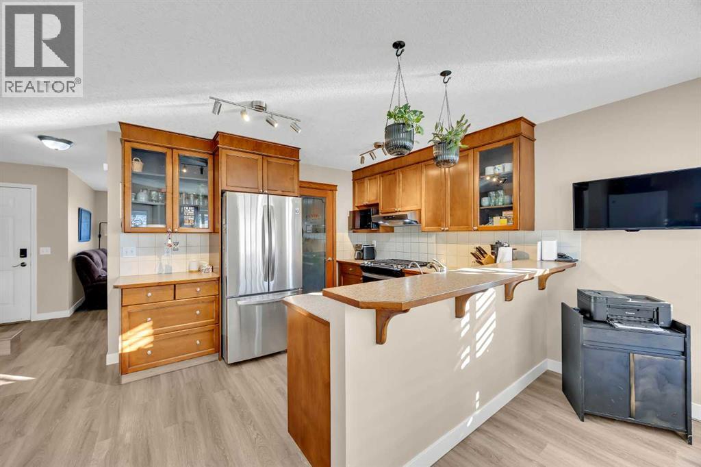 71 Eversyde Heath Sw, Calgary, Alberta  T2Y 4P8 - Photo 9 - A2285086