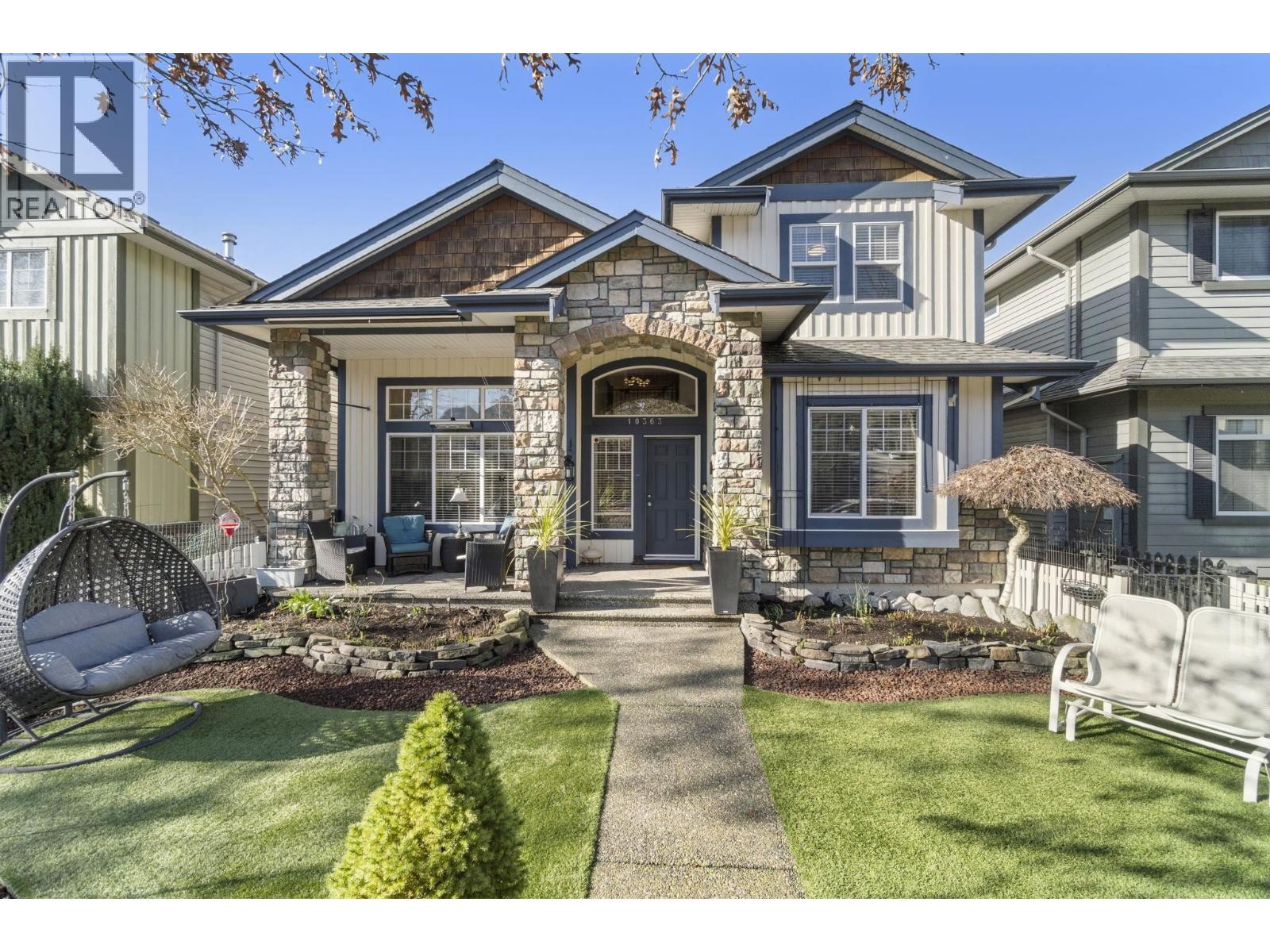 10363 ROBERTSON STREET, Maple Ridge, British Columbia