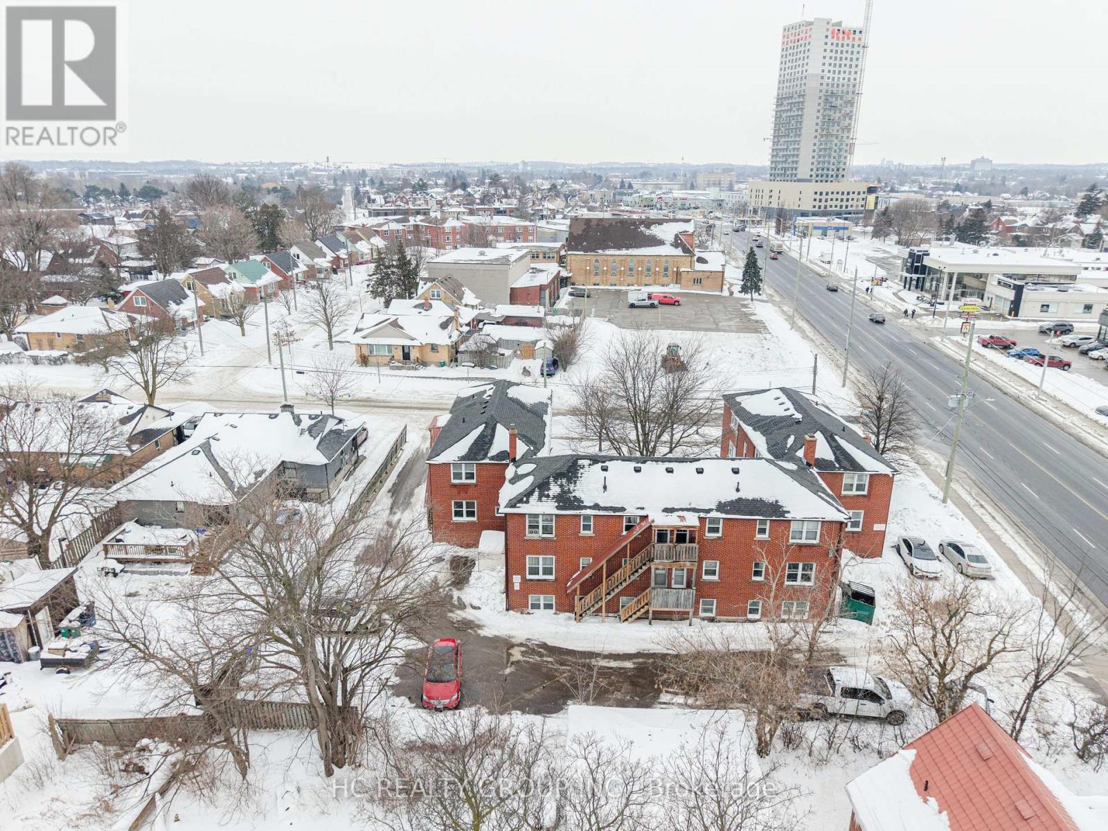 10-14 Rosedale Avenue, Kitchener, Ontario  N2H 1J3 - Photo 2 - X12787102