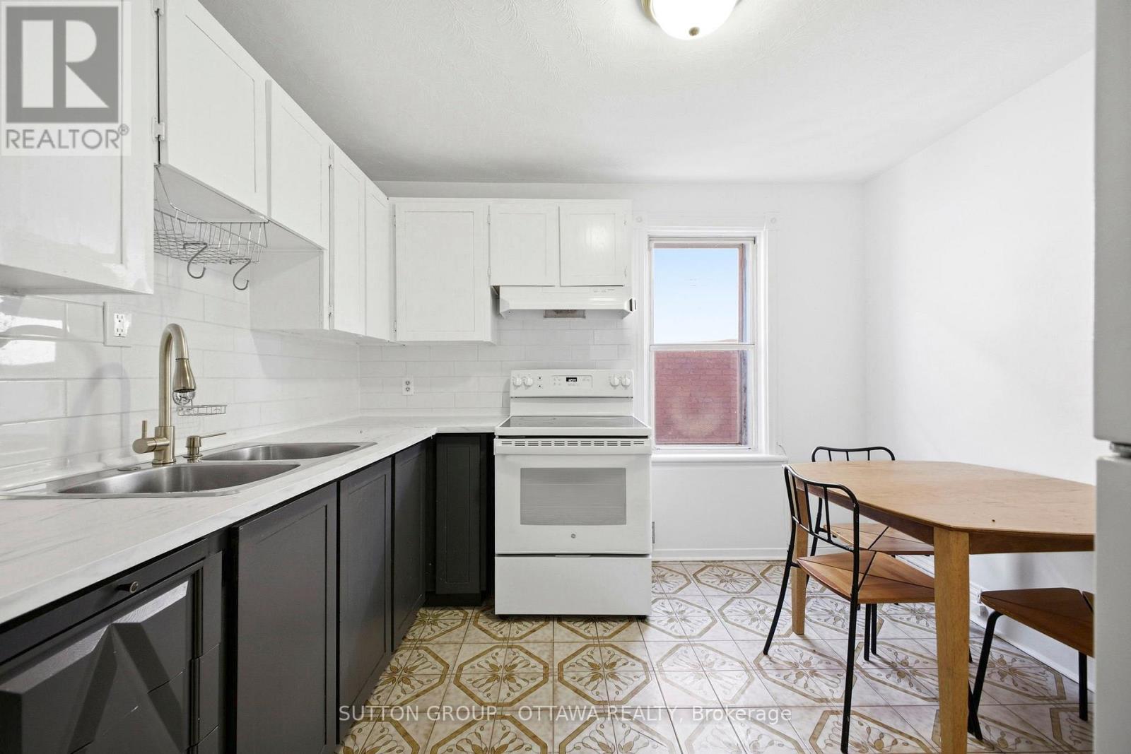 2 - 244 Rochester Street, Ottawa, Ontario  K1R 7N1 - Photo 10 - X12787392