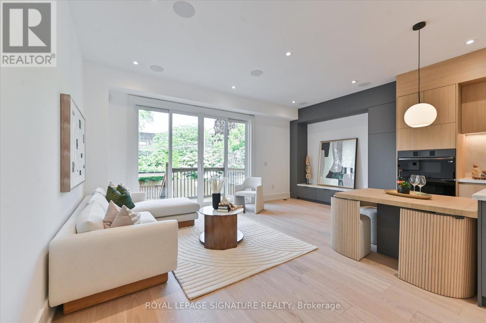 24 Elmsdale Road, Toronto, Ontario  M4J 3M4 - Photo 8 - E12710428