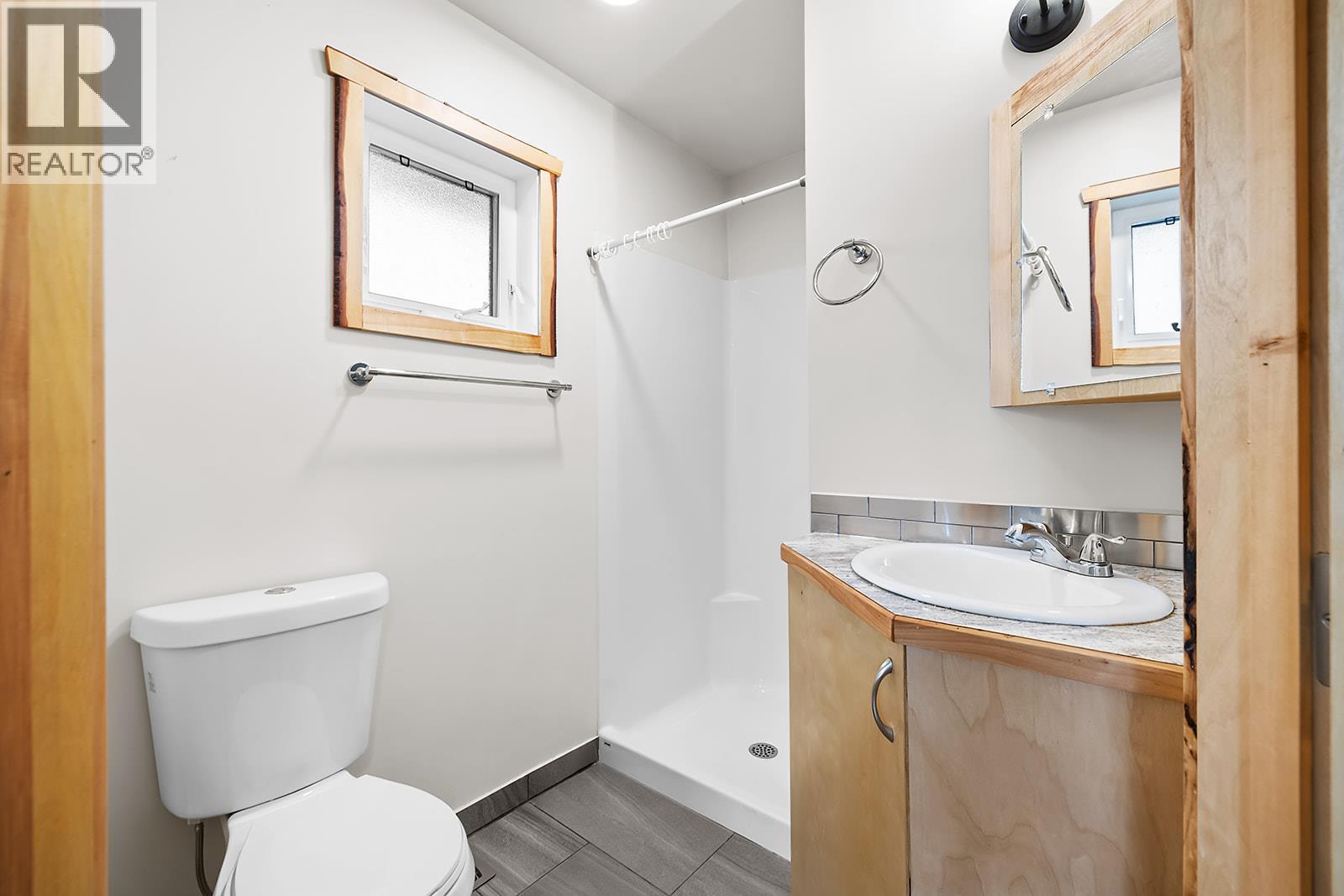 1103 12th Avenue N, Creston, British Columbia  V0B 1G6 - Photo 19 - 10374506