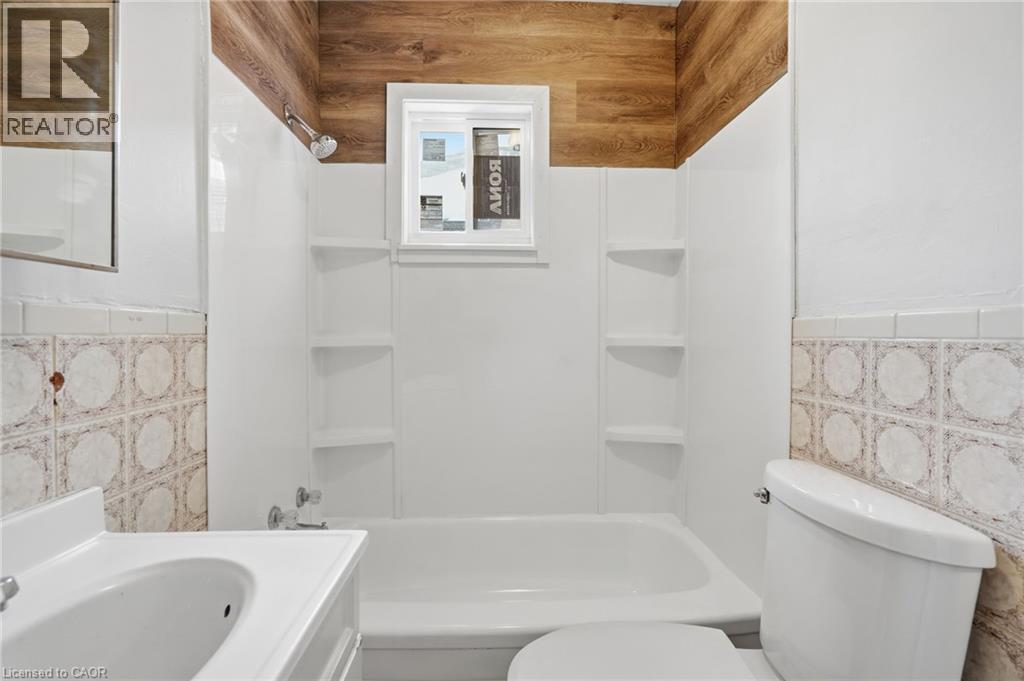 9 Nightingale Street Unit# Upper, Hamilton, Ontario  L8L 1R5 - Photo 13 - 40804250