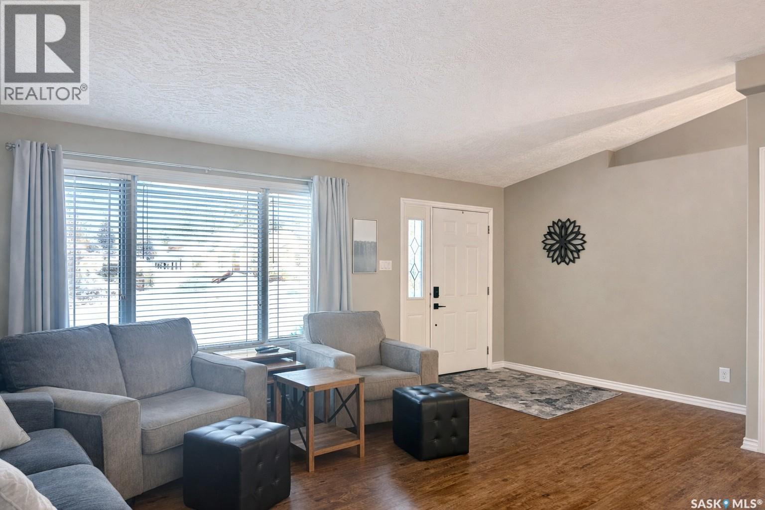 203 3rd Avenue E, Shellbrook, Saskatchewan  S0J 2E0 - Photo 4 - SK026583