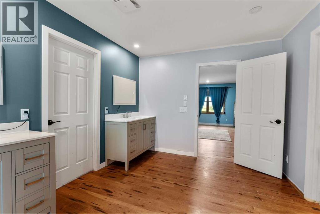 200, 32075 402 Avenue W, Rural Foothills County, Alberta  T1S 6A6 - Photo 31 - A2277731