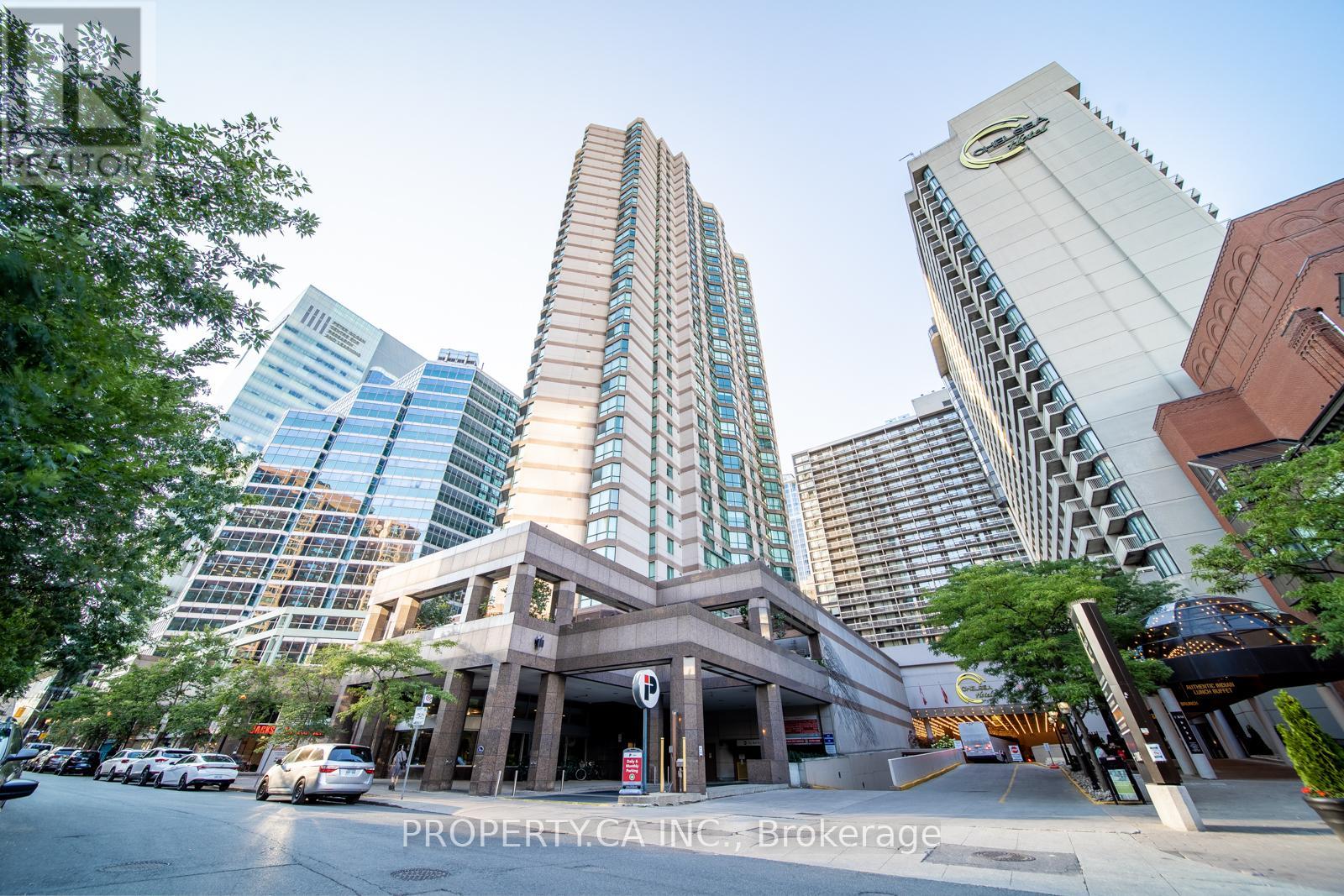 1410 - 38 Elm Street, Toronto, Ontario  M5G 2K5 - Photo 2 - C12787440