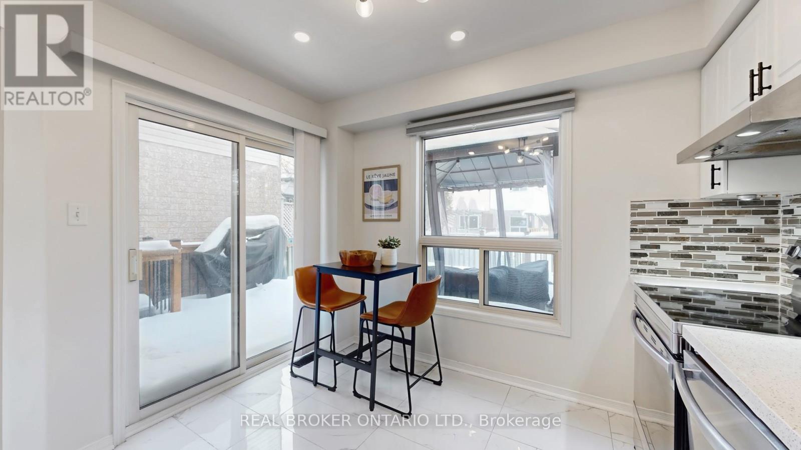 16 Wade Square, Clarington, Ontario  L1E 3E5 - Photo 13 - E12787326