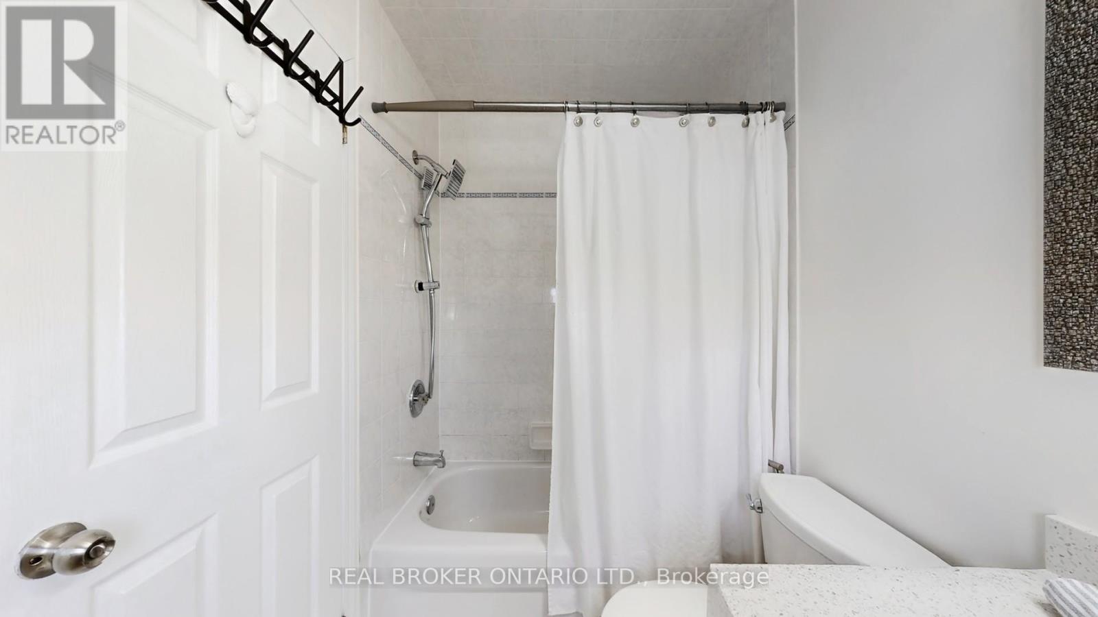 16 Wade Square, Clarington, Ontario  L1E 3E5 - Photo 31 - E12787326