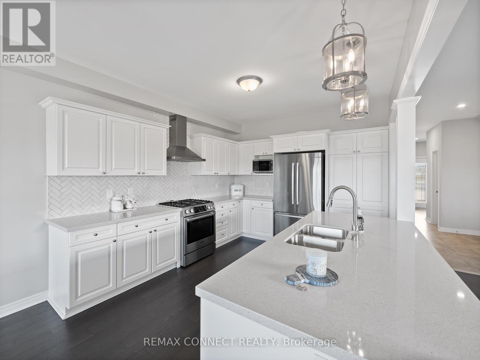 63 Jevons Drive, Ajax, Ontario  L1Z 0T6 - Photo 11 - E12787382