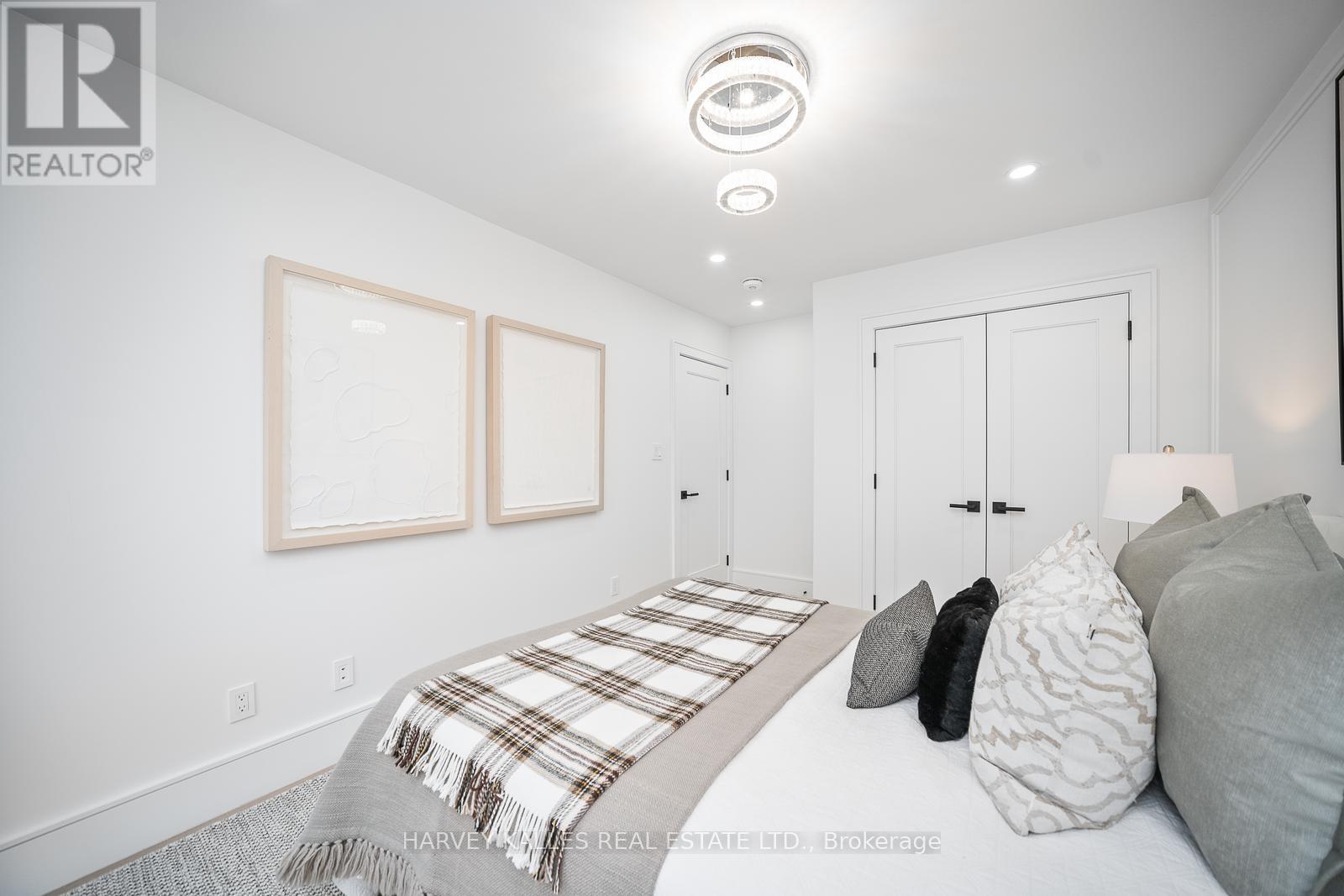 67 Lesmount Avenue, Toronto, Ontario  M4J 3V7 - Photo 25 - E12787454