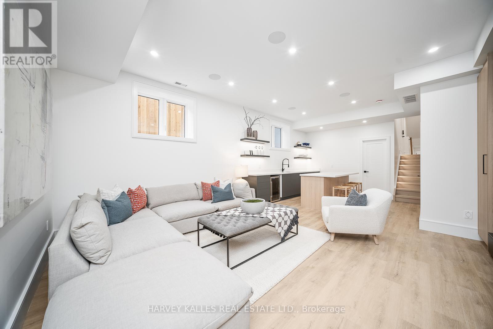 67 Lesmount Avenue, Toronto, Ontario  M4J 3V7 - Photo 35 - E12787454