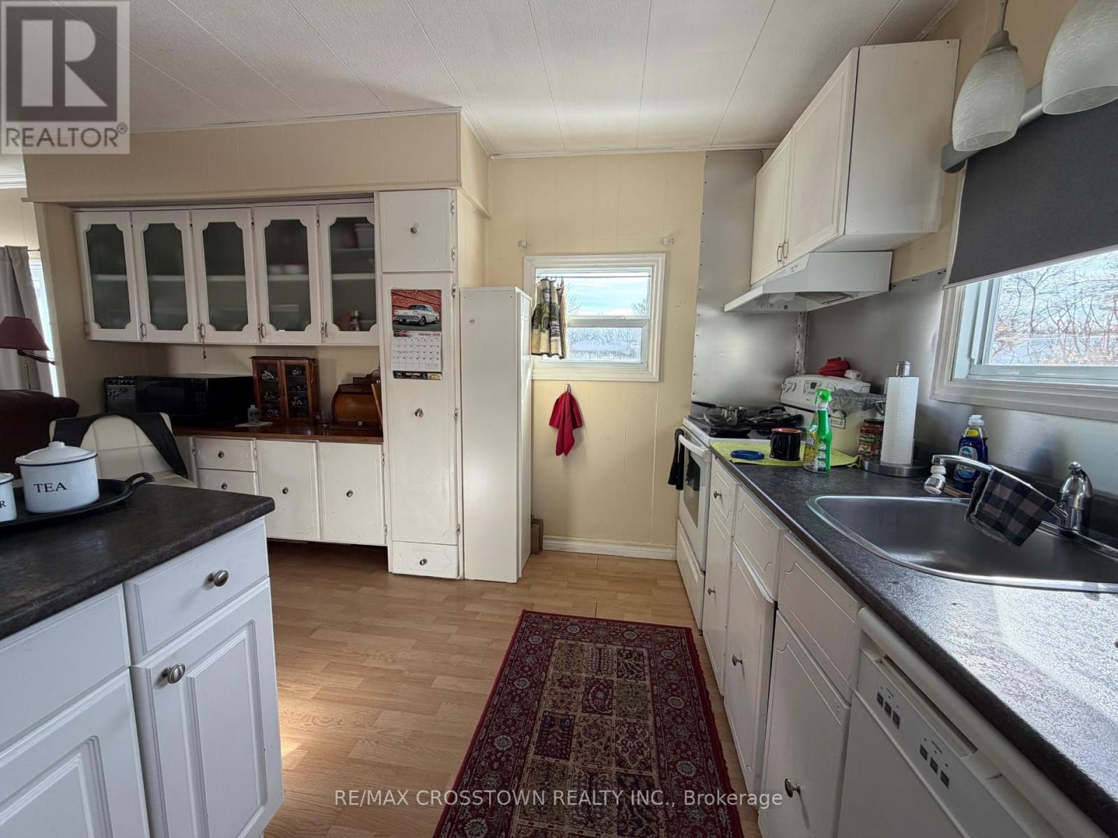 7 Royal Oak Drive, Innisfil (Cookstown), Ontario  L0L 1L0 - Photo 9 - N12758684