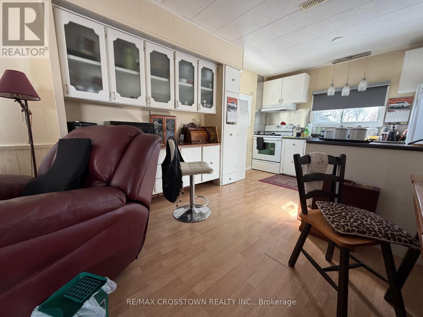 7 Royal Oak Drive, Innisfil (Cookstown), Ontario  L0L 1L0 - Photo 6 - N12758684