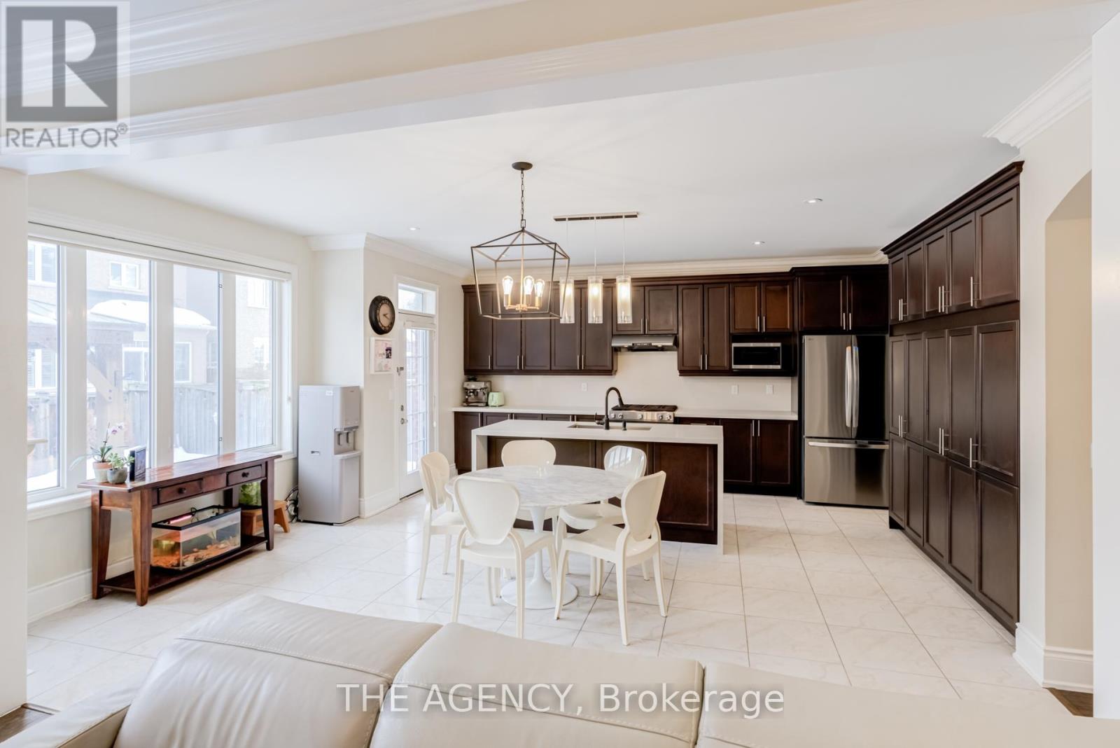 3109 Larry Crescent, Oakville, Ontario  L6M 0S8 - Photo 7 - W12781650