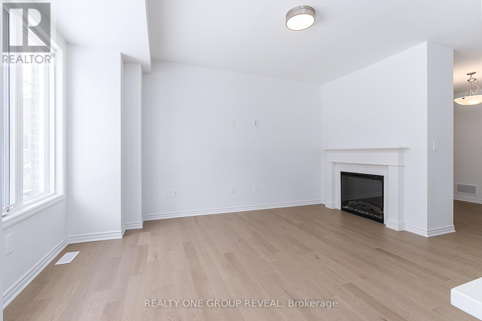 54 Jade Blossom Avenue, Markham, Ontario  L6C 3P7 - Photo 12 - N12787336