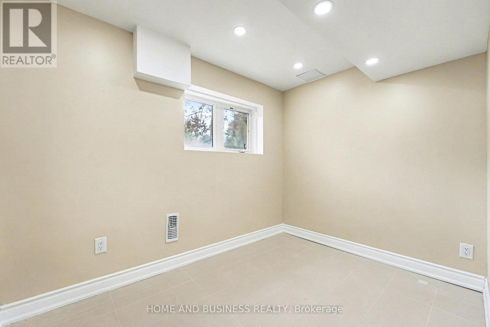 Basment - 19 Goldlist Drive, Richmond Hill, Ontario  L4E 4L1 - Photo 11 - N12787406