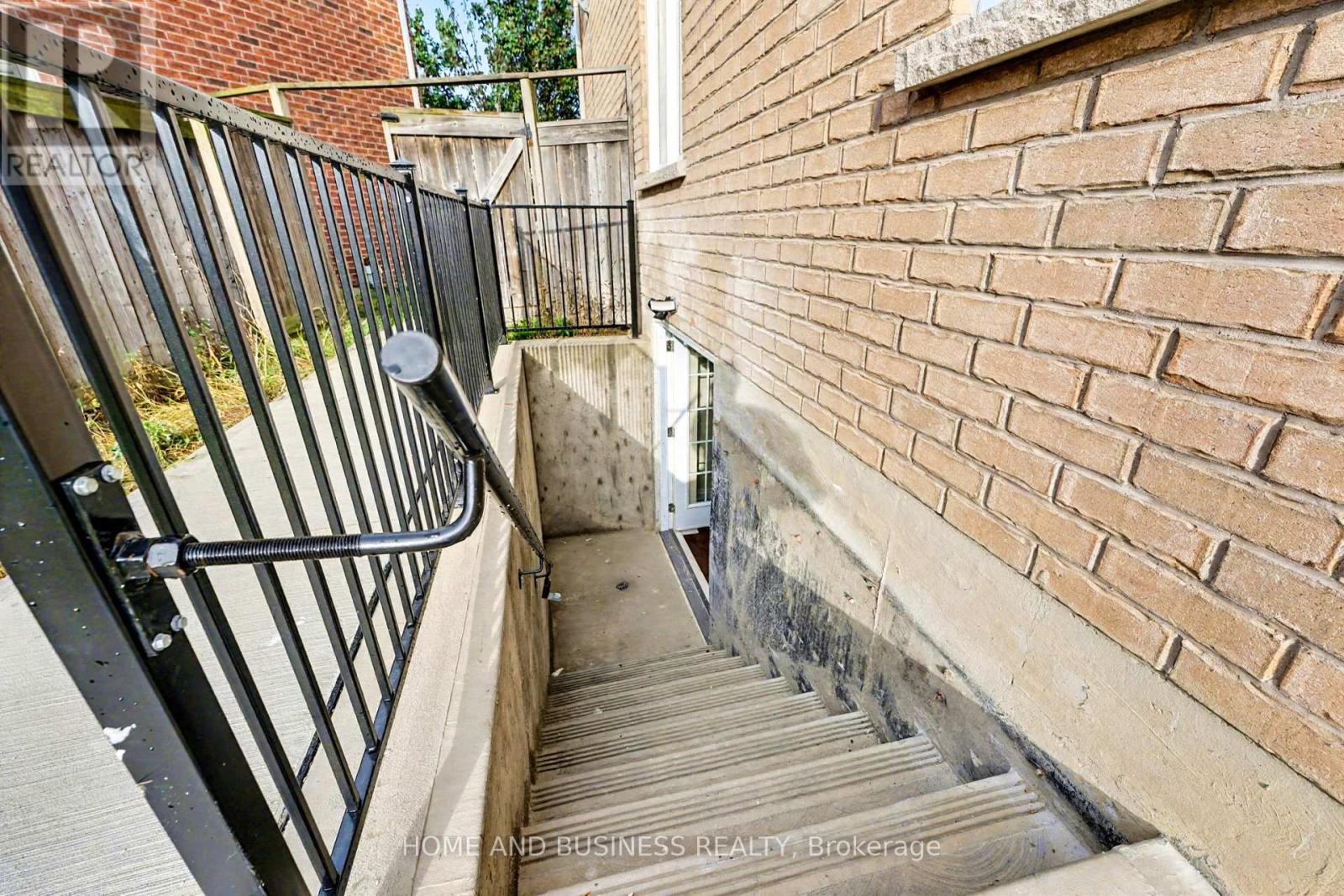 Basment - 19 Goldlist Drive, Richmond Hill, Ontario  L4E 4L1 - Photo 3 - N12787406